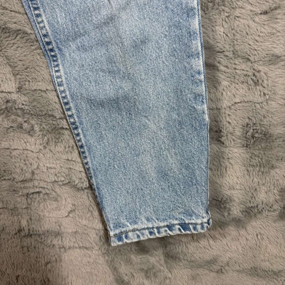 Chic High Rise Blue Jeans with Straight Leg - Picture 3 of 10